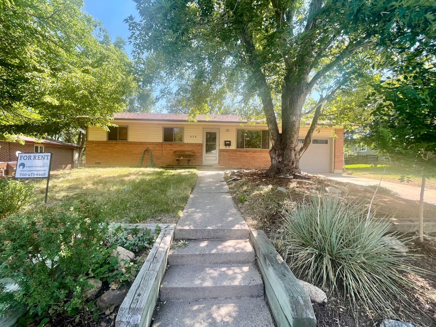 Charming 3B/1B East Boulder Home – photo 1