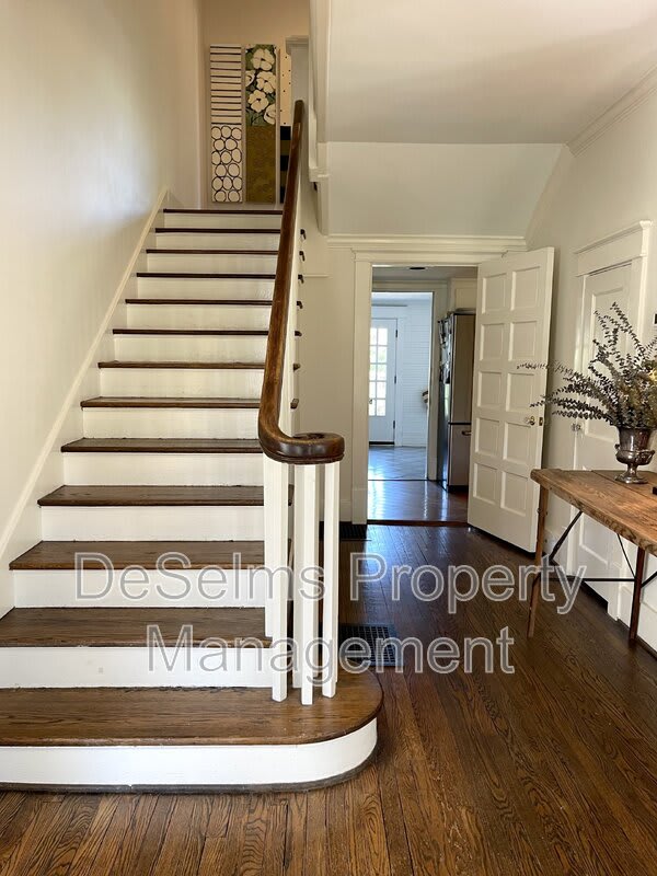704 Timber Lane – photo 2