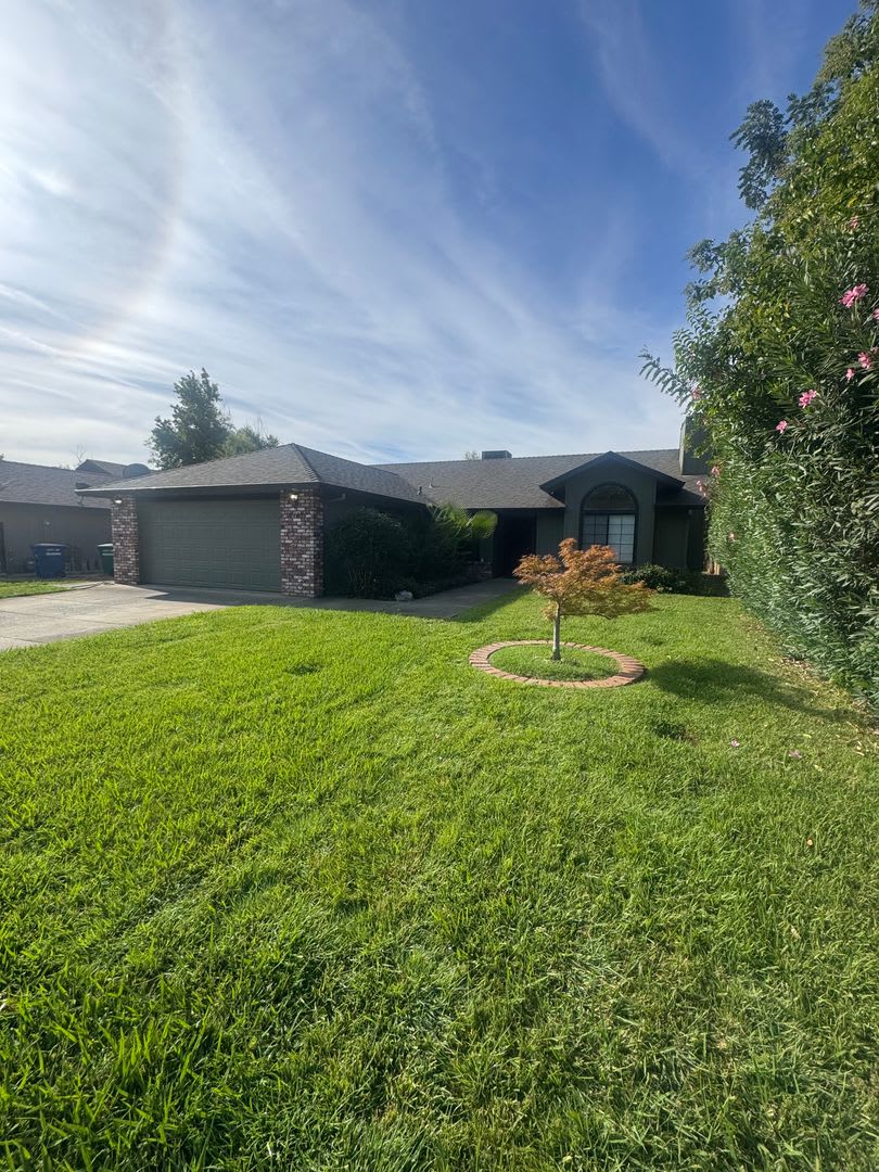 SPACIOUS 4BED / 2BATH HOUSE IN CANDLEWOOD SUBDIVISION OFF SHASTA VIEW – photo 1