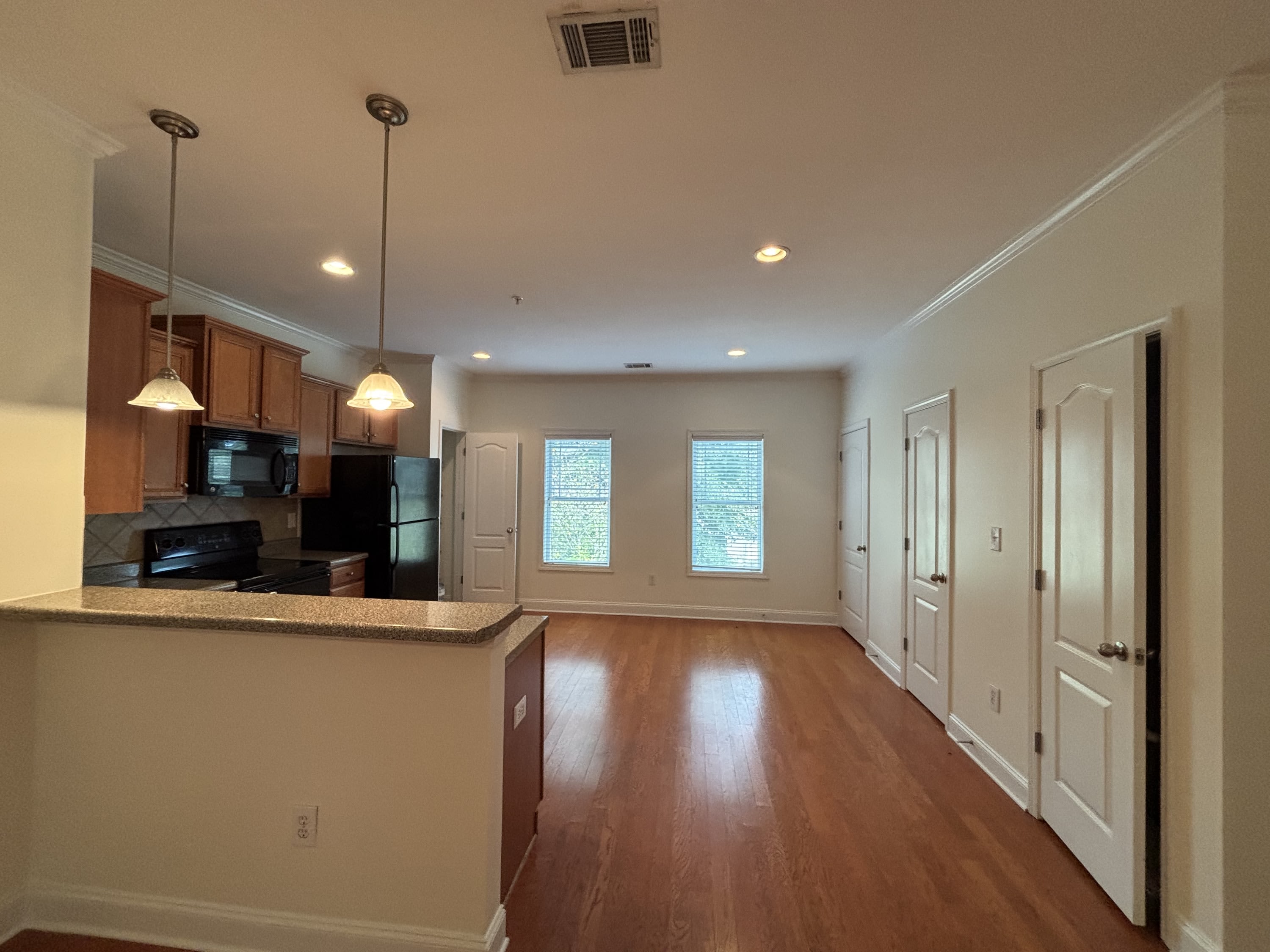 409 Whitehall Road – photo 5