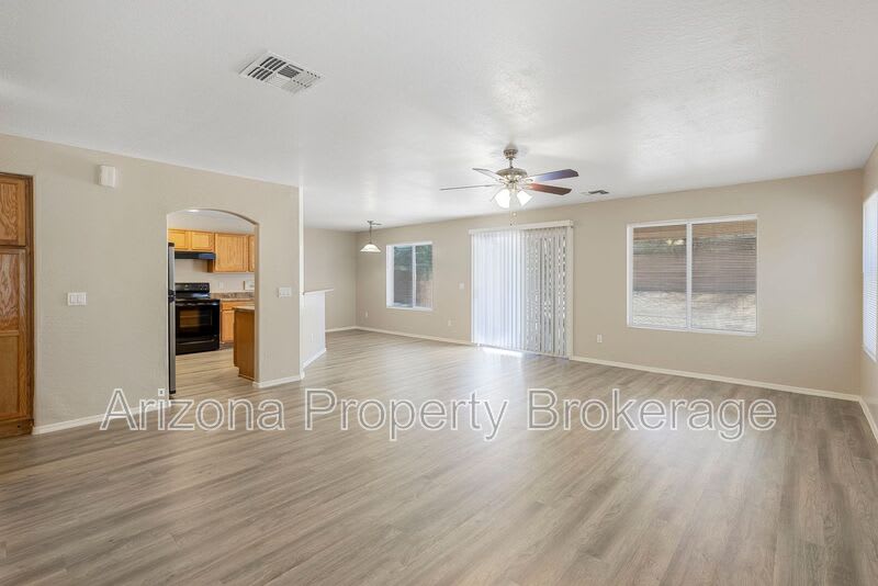 31567 N Cactus Dr – photo 4