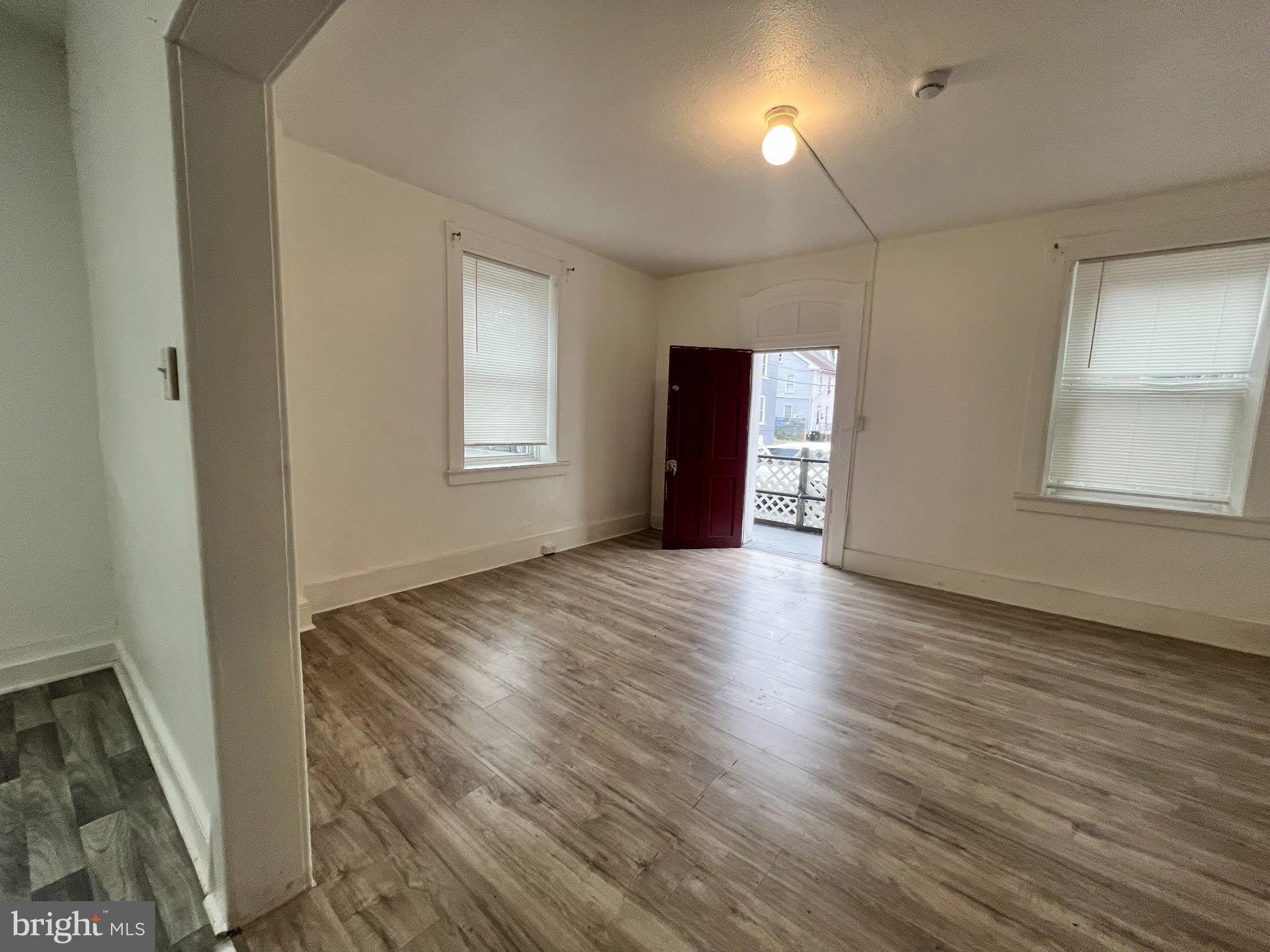 148 E WASHINGTON Street – photo 4