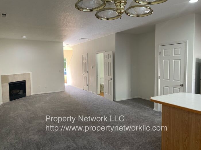 5937 SE 16th Loop – photo 4