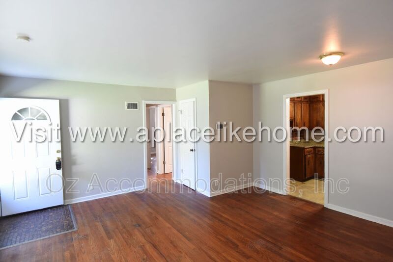 8918 E 74th St – photo 5
