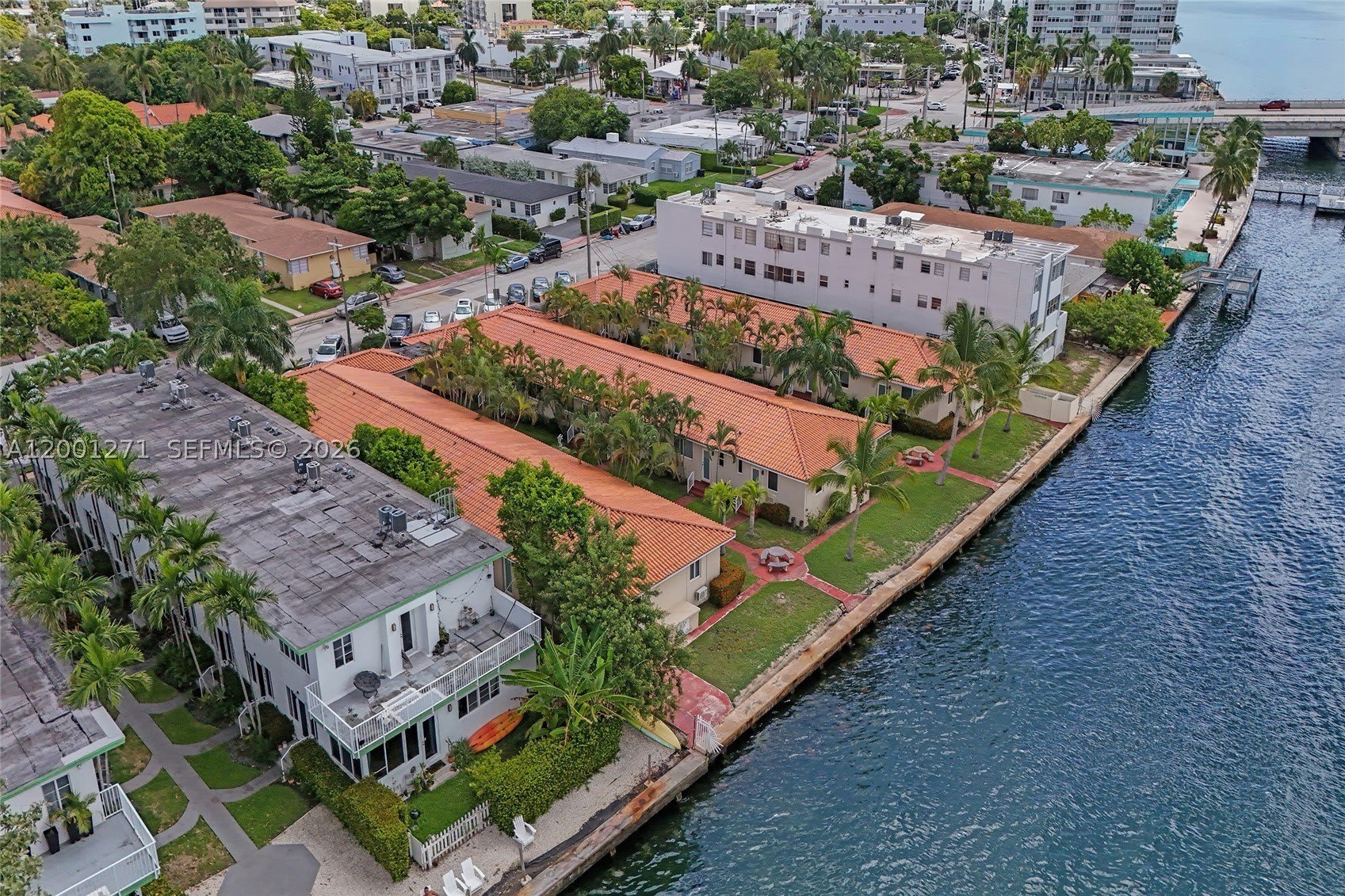 2170 Bay Dr – photo 4