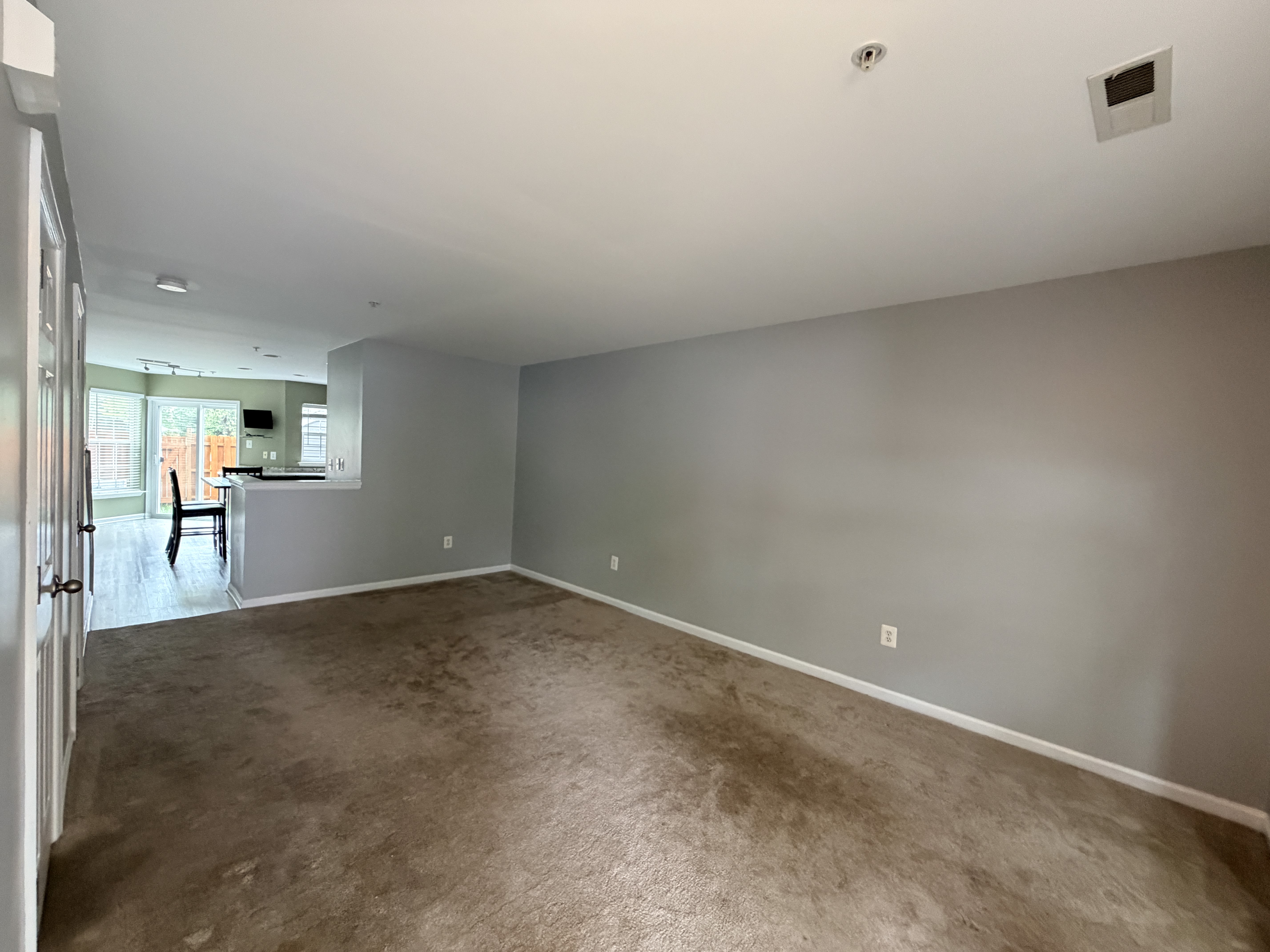 605 Tivoli Rd – photo 2