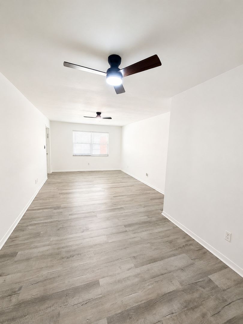 Move-In Special! Beautiful 2BR/1BA Apartment – Up to $1,000 Off – photo 4
