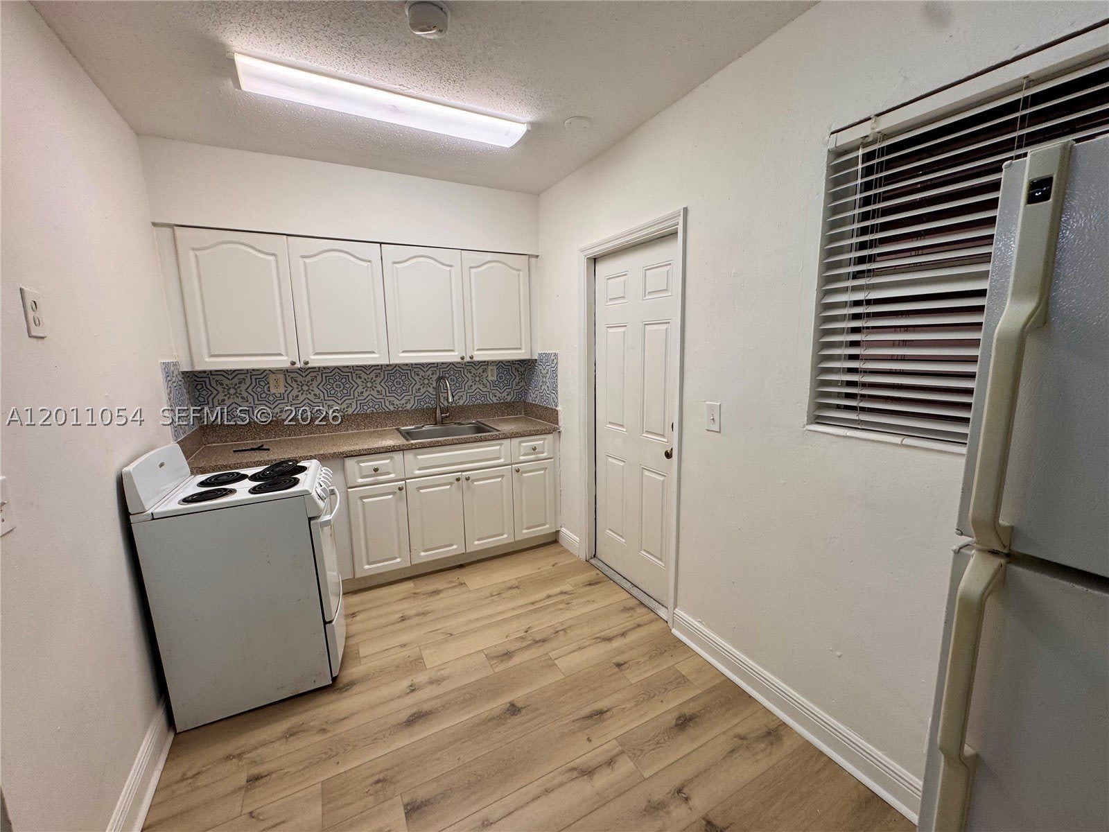 2240 NE 171st St – photo 4