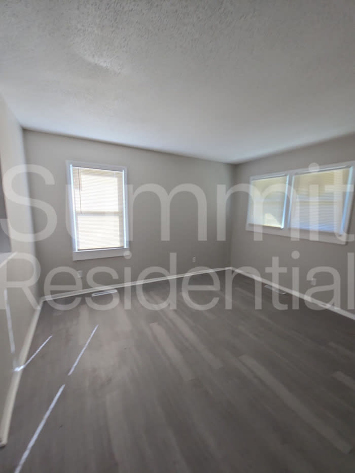 5707 East 40th Street – photo 4