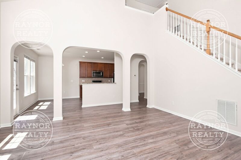 320 Hammond Oak Lane – photo 2