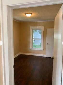 963 Waverly Ave – photo 5
