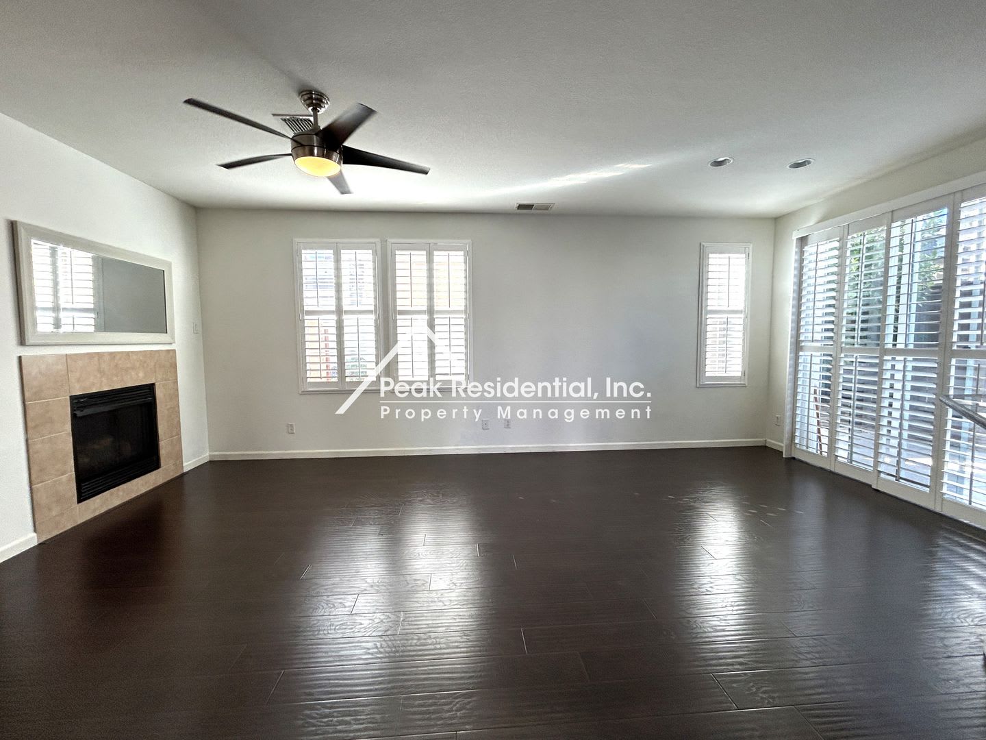 Very Nice 3bd/2.5ba Townhome Condo! – photo 5