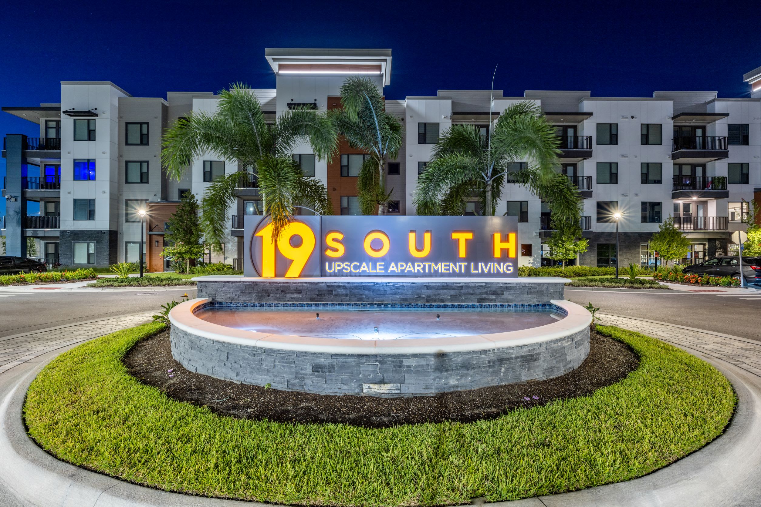 19 South – photo 1