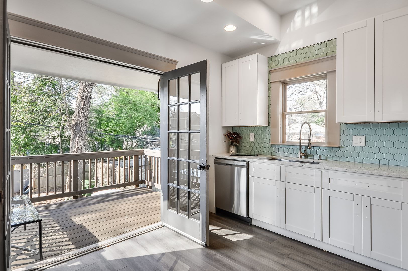 400 Move In Special Beautifully Updated Midtown Studio Apartment Walking Distance To Piedmont Park – photo 5