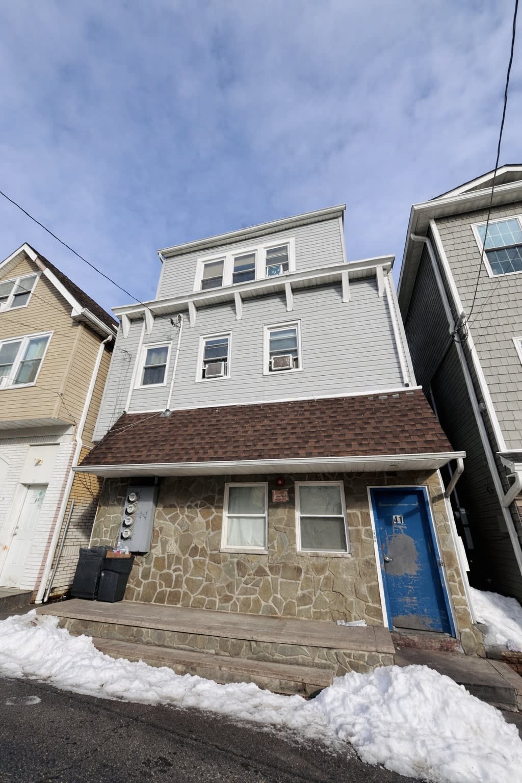 41 Cedar St – photo 1