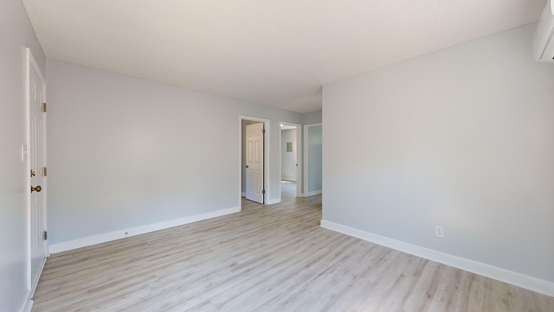 Two bedroom apartment for $1199 per month ~5 minutes from the Airport in a quaint and quiet community! – photo 4