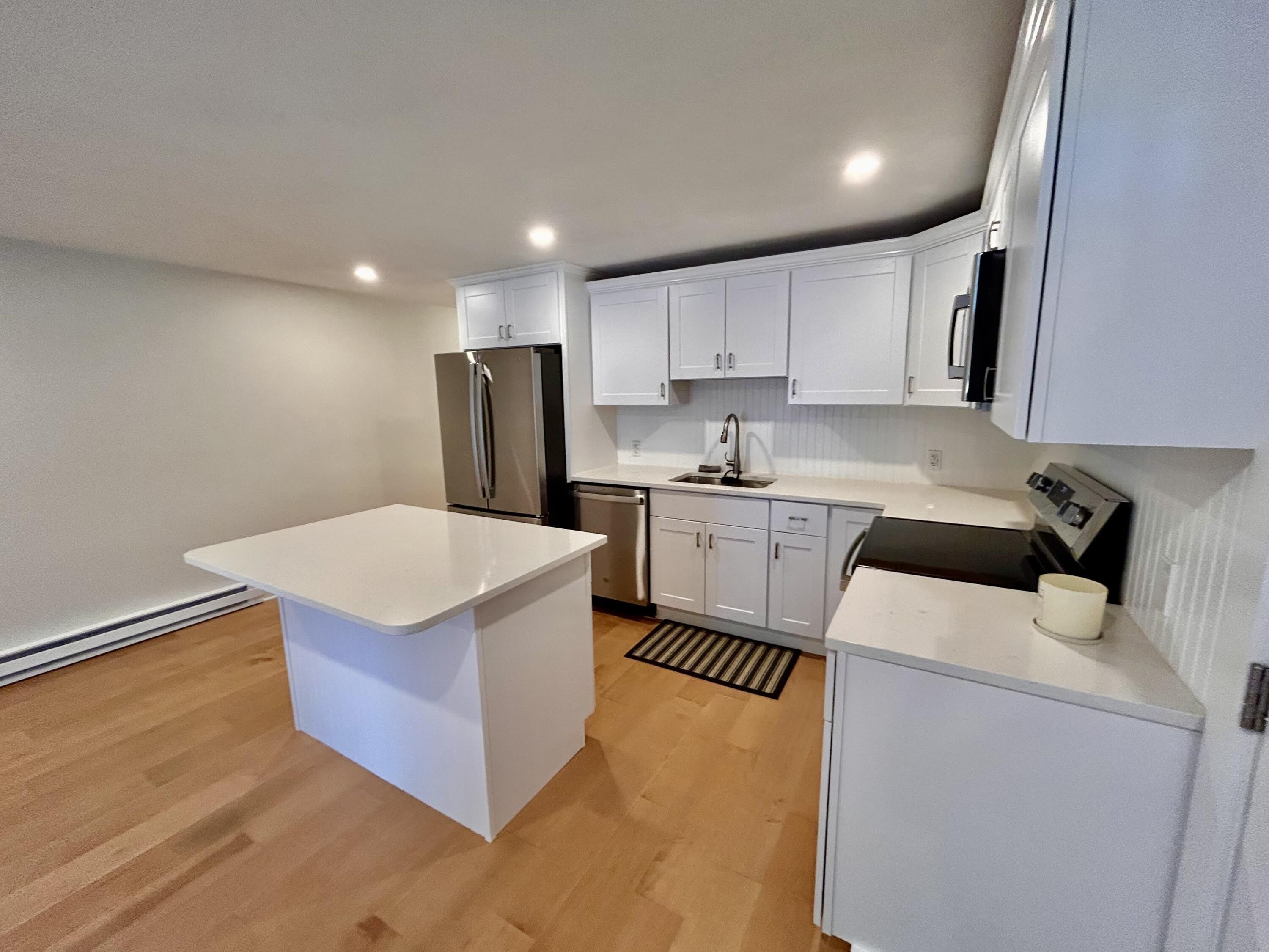 70 Cape Drive – photo 1
