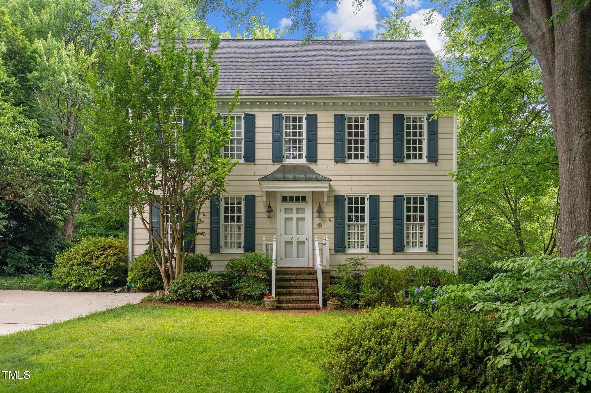 2113 Fallon Oaks Court – photo 1