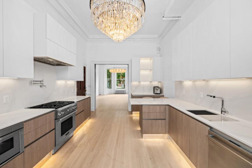 61 Commonwealth Ave. – photo 5
