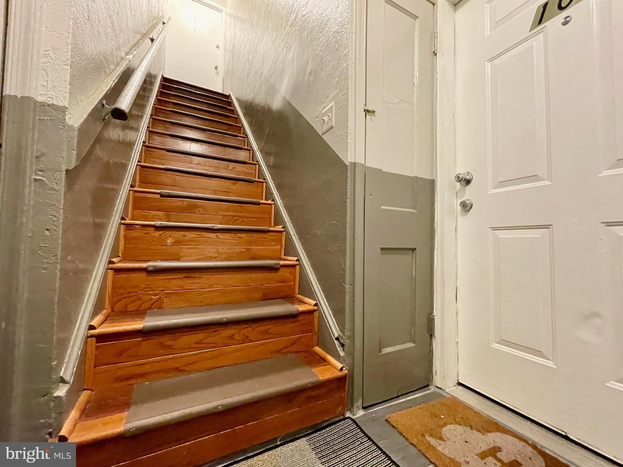 1858 KENDALL Street NE – photo 2
