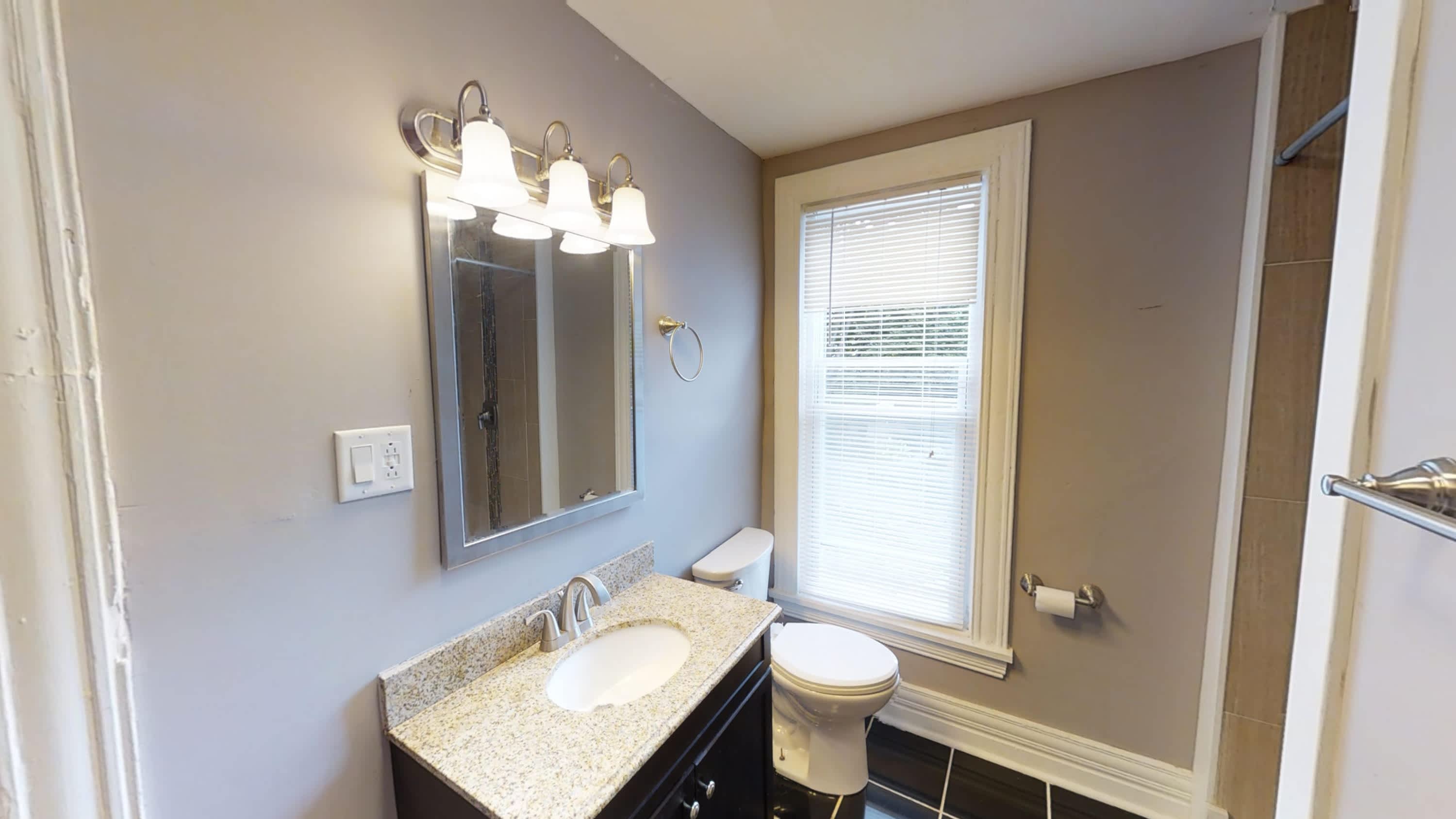 410 Westcott St Apt 3 – photo 4