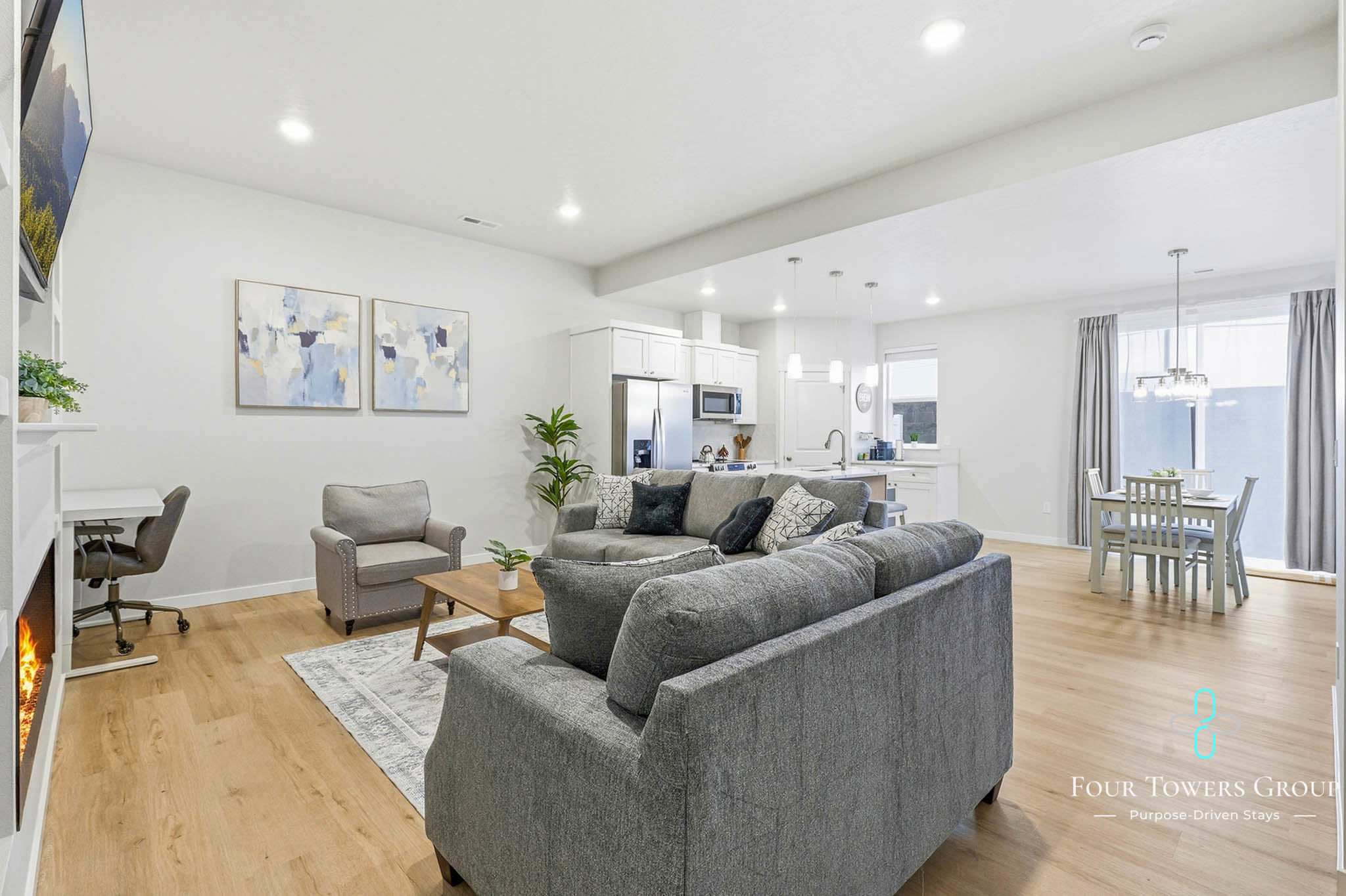 1203 Northeast Emerald Drive – photo 2