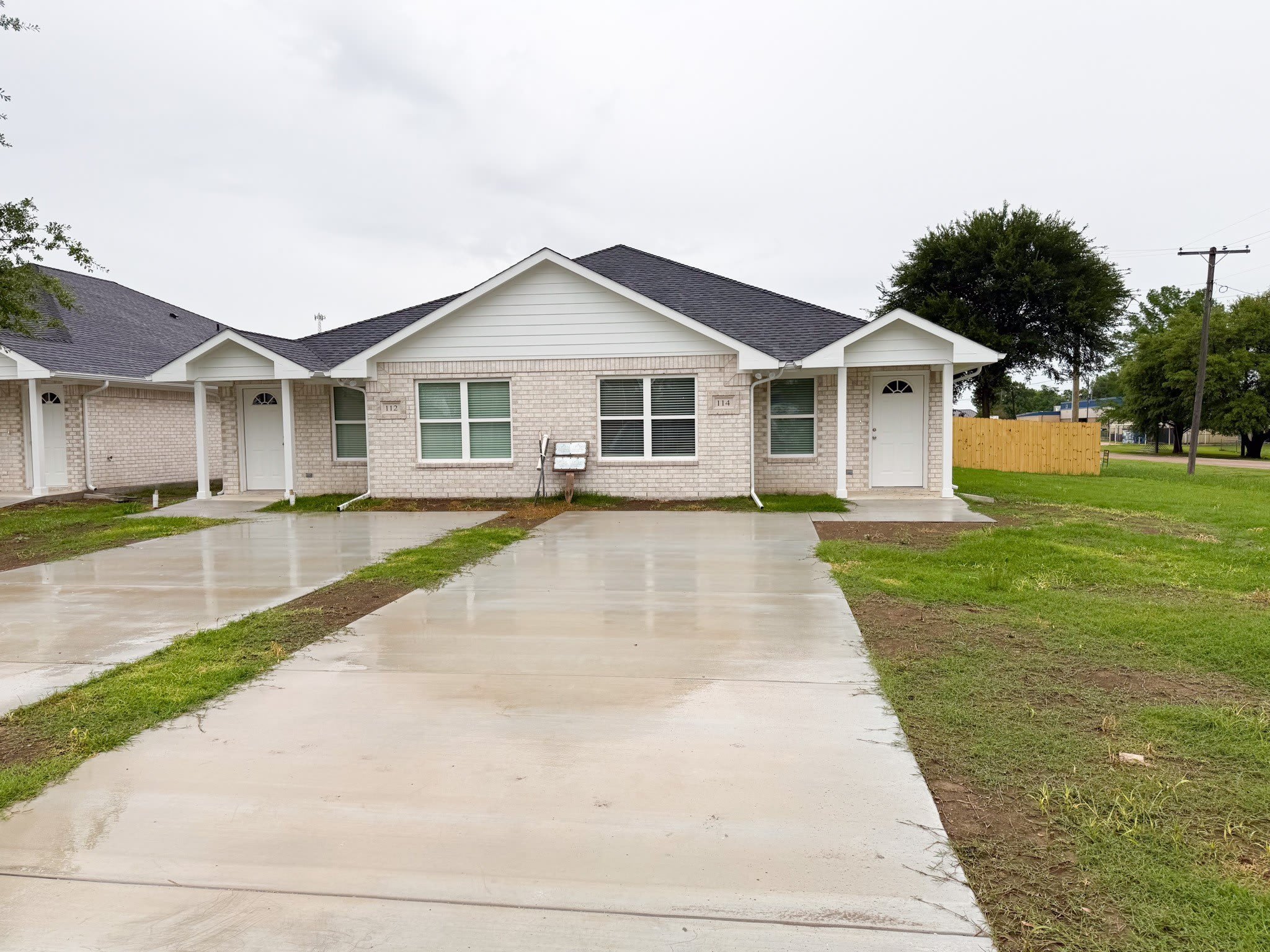 200 N Dallas Street – photo 1