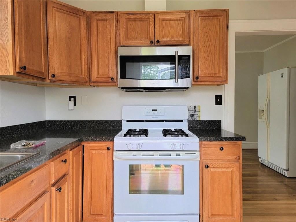 69 Greenbriar Avenue – photo 5