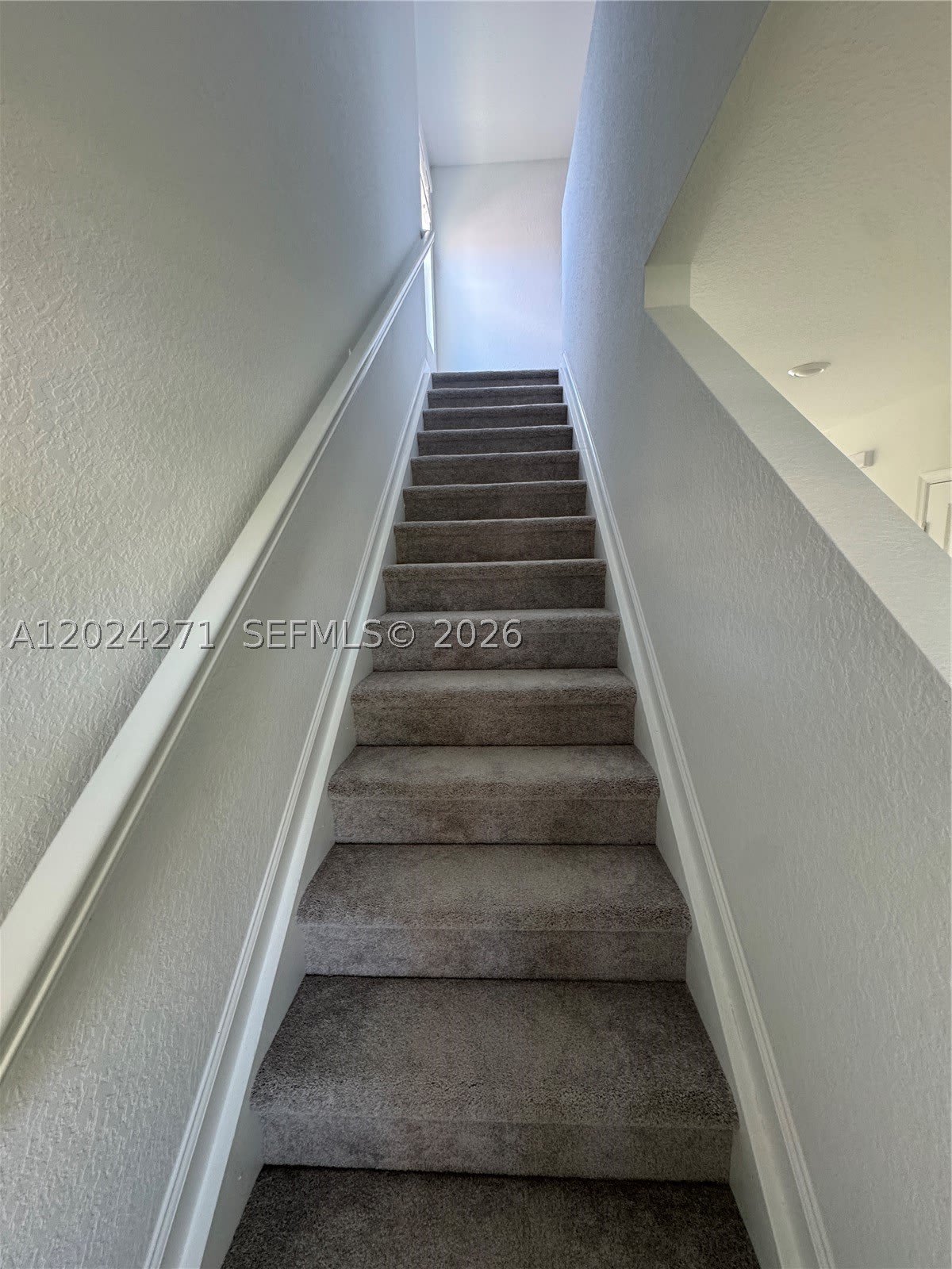 693 Carlyle Way – photo 4