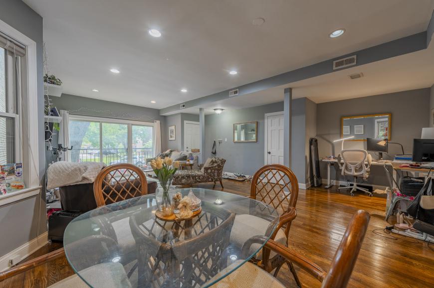 2127 North Clark St – photo 5