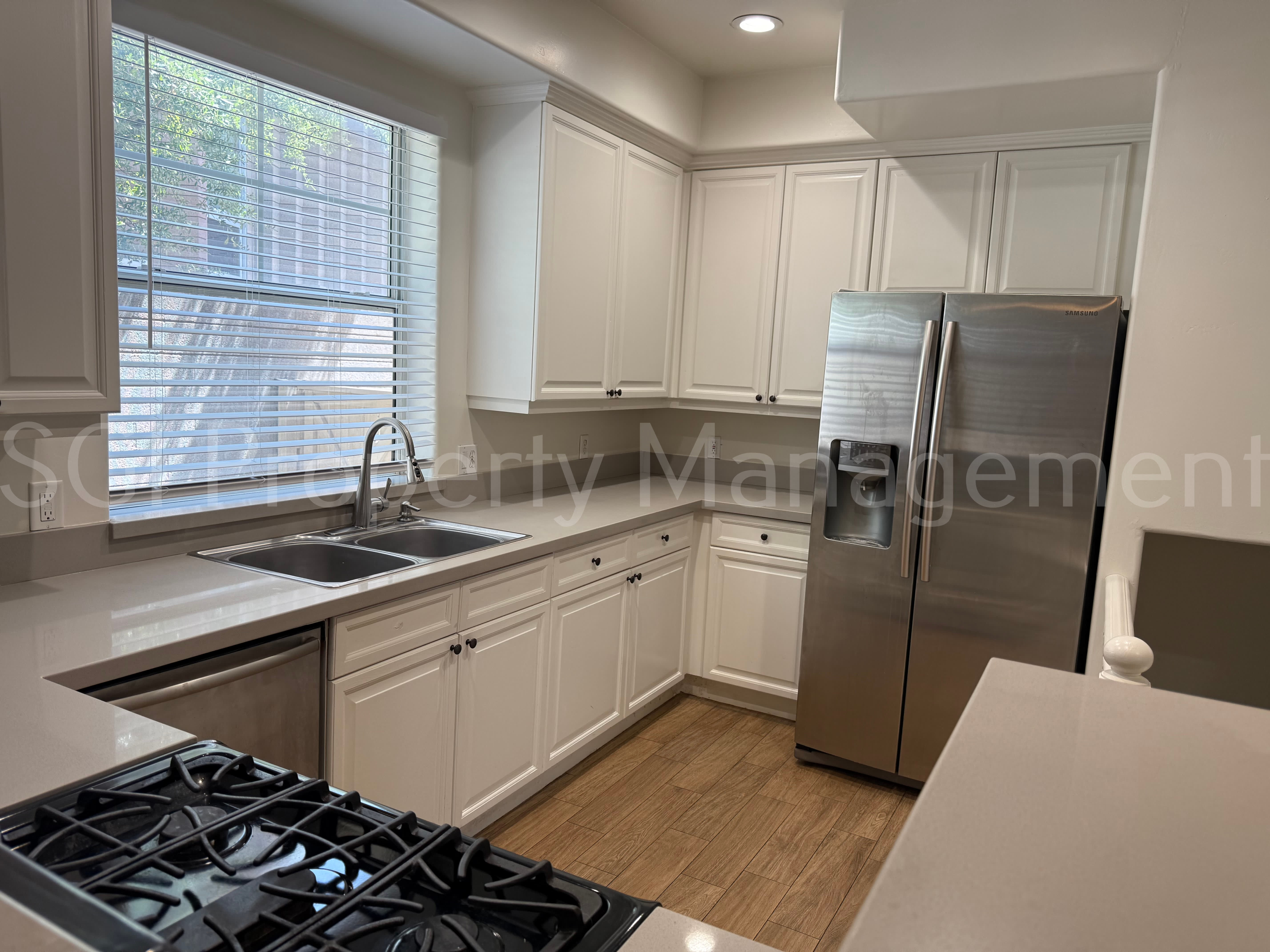 942 S Ash Ave Unit 108 – photo 3