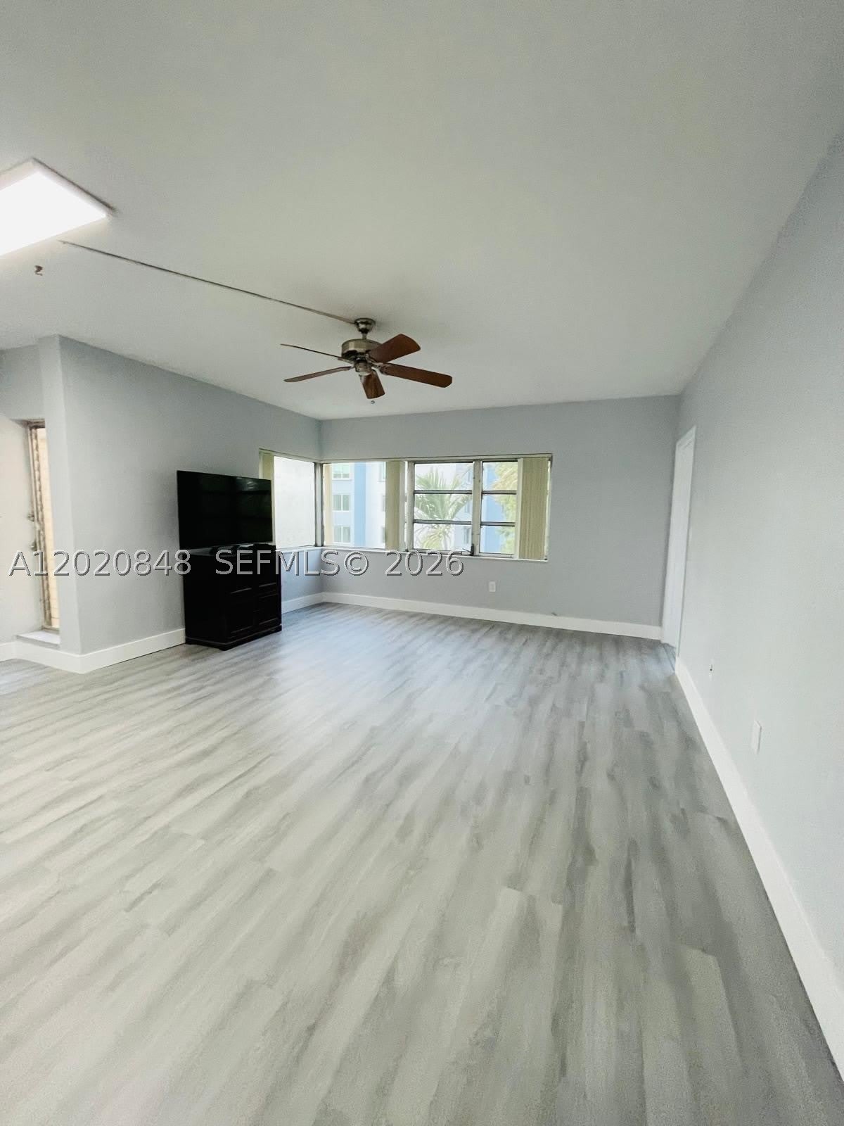 9175 SW 77th Ave – photo 2