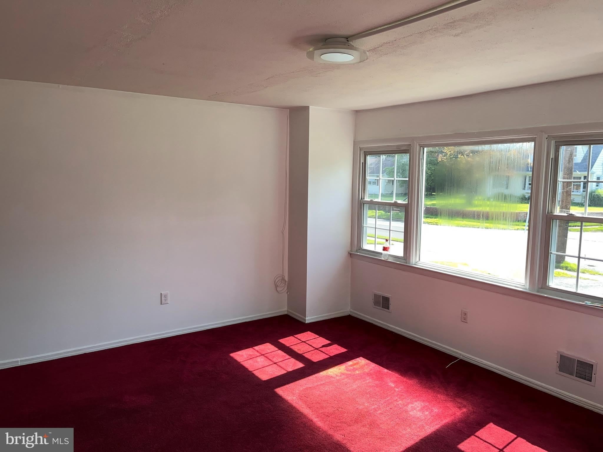 1145 LOWER FERRY Road – photo 3