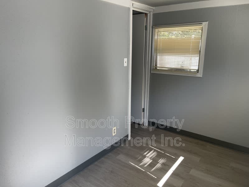 4389 Trailer Park Court – photo 4