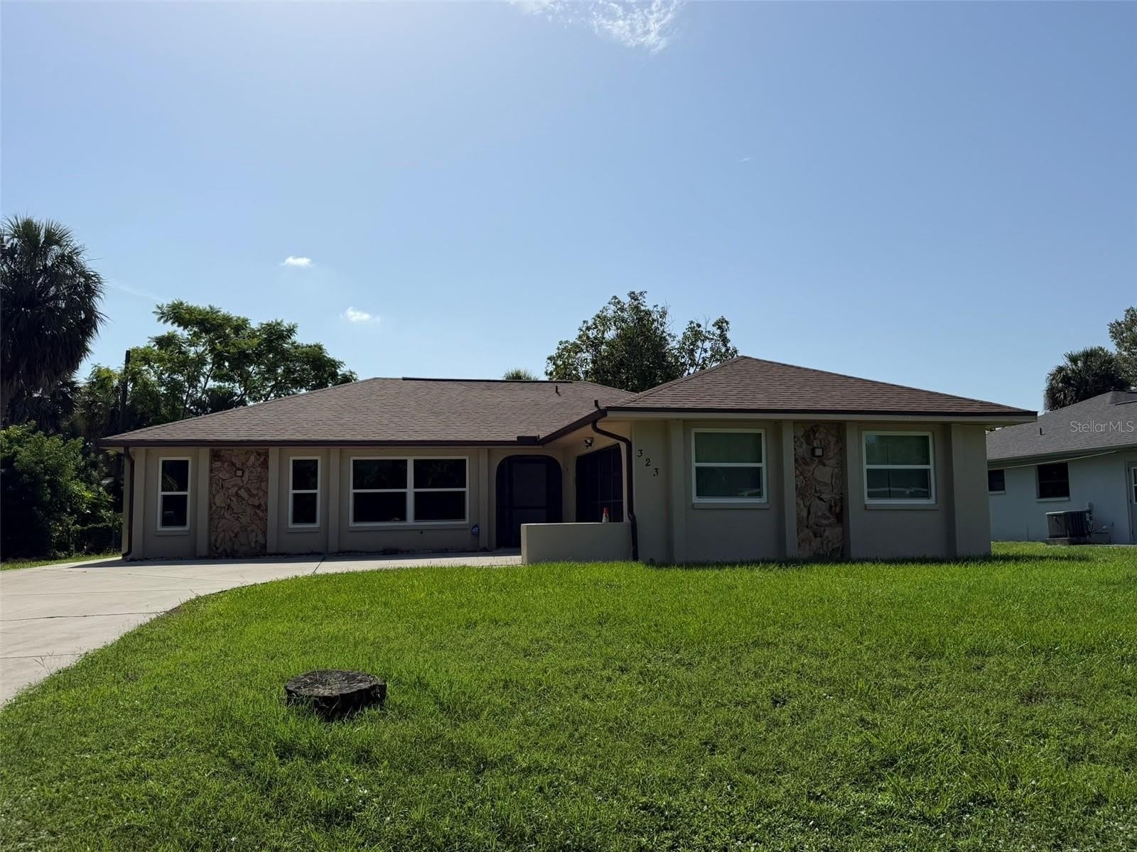 323 AURORA Street – photo 2