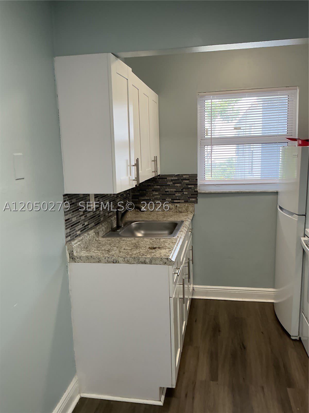 2137 Hayes St – photo 2