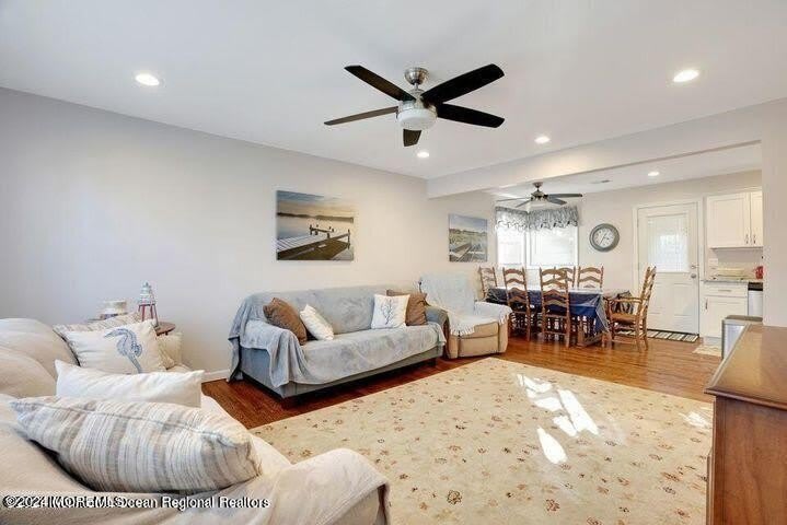 272 Hearn Avenue – photo 2
