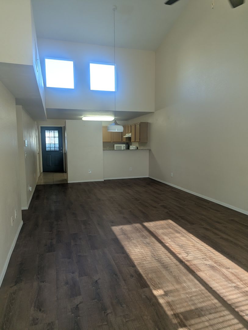 Cool 2 story townhouse – photo 2