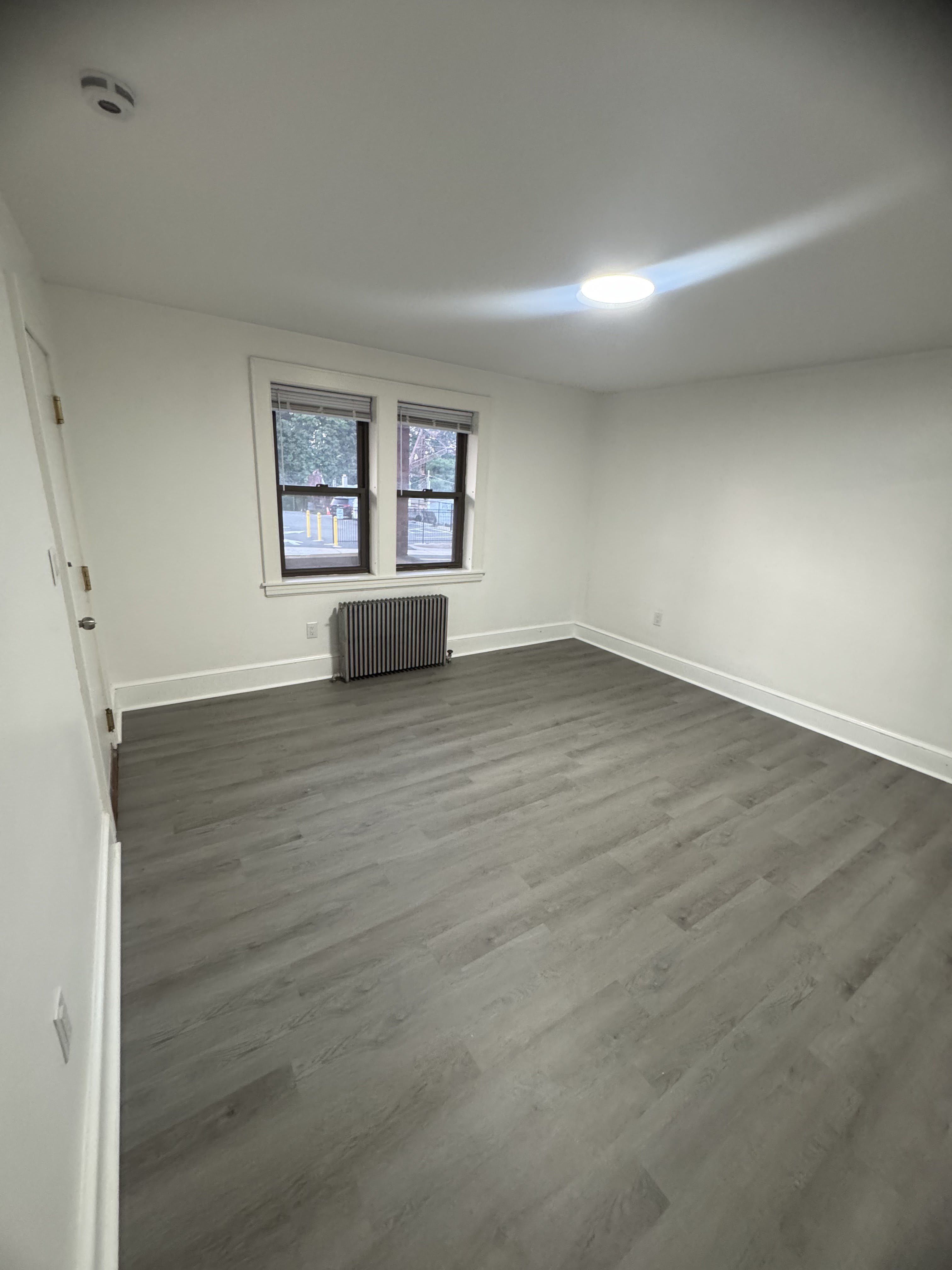 35 Rapallo Ave – photo 5