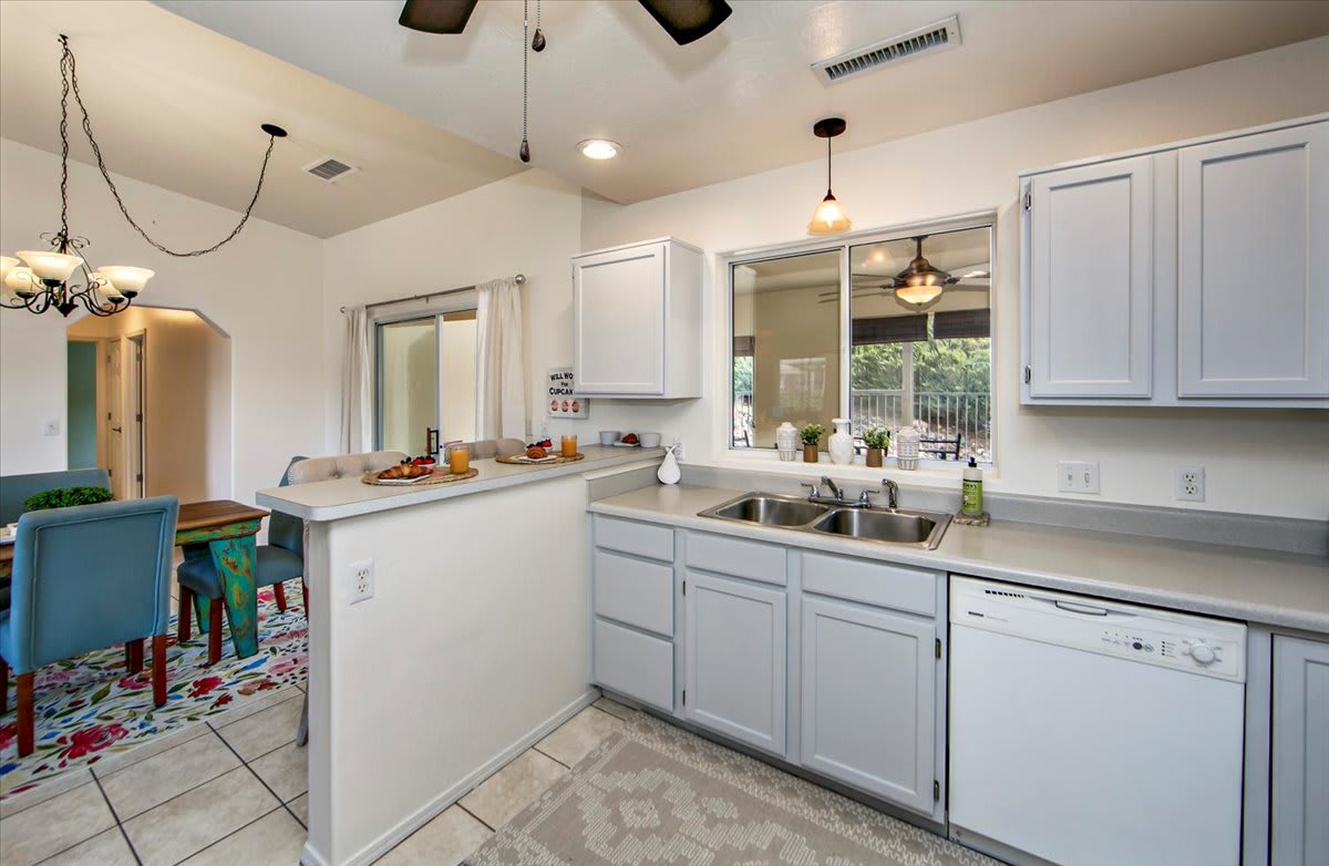 9540 East Whipsaw Lane – photo 4