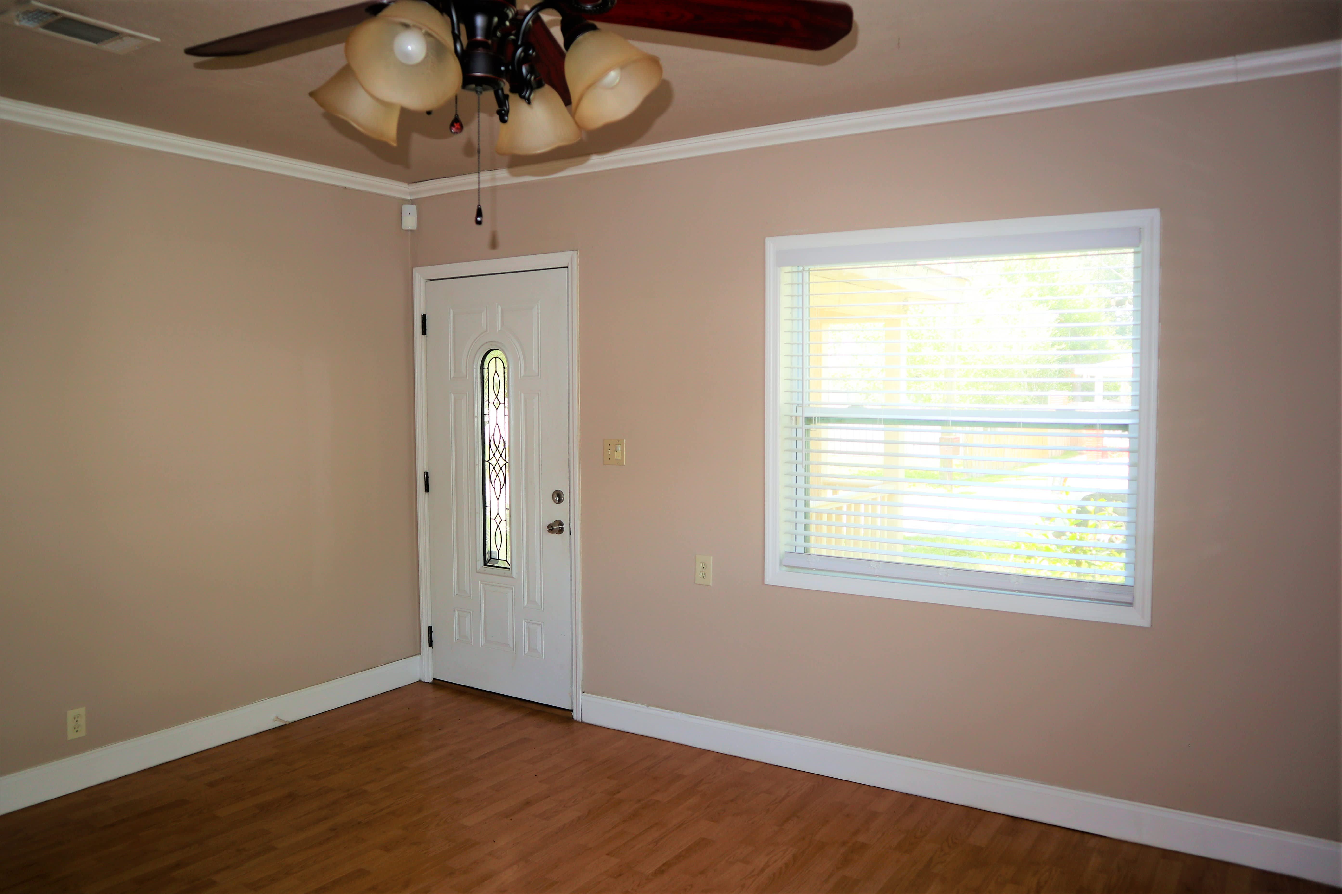 1219 E Frierson Ave – photo 4