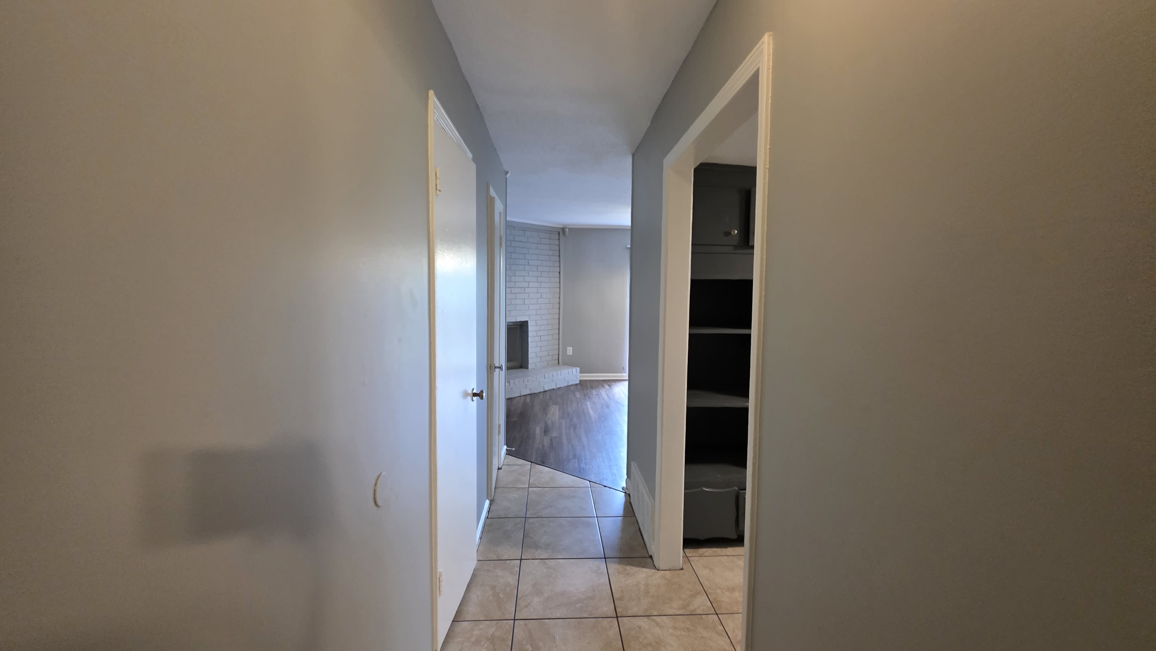 2087 Saint James Dr – photo 4