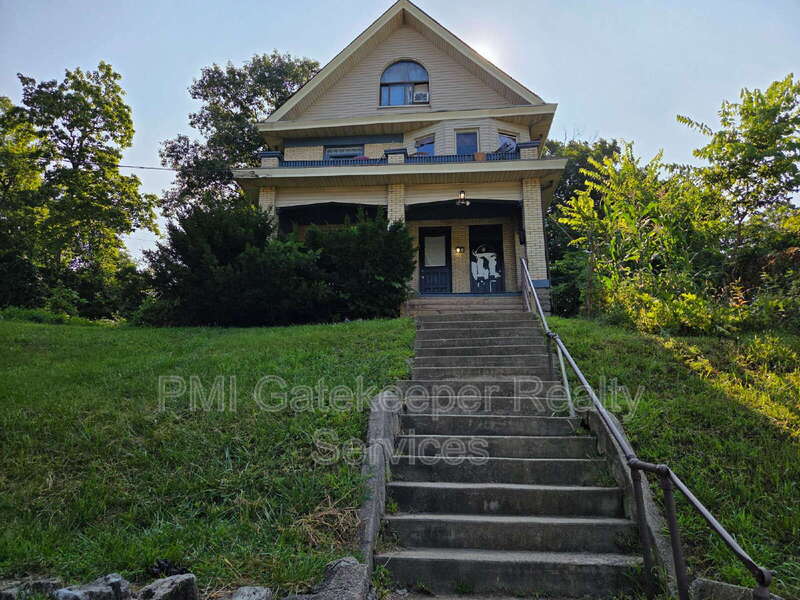 954 Hawthorne – photo 1