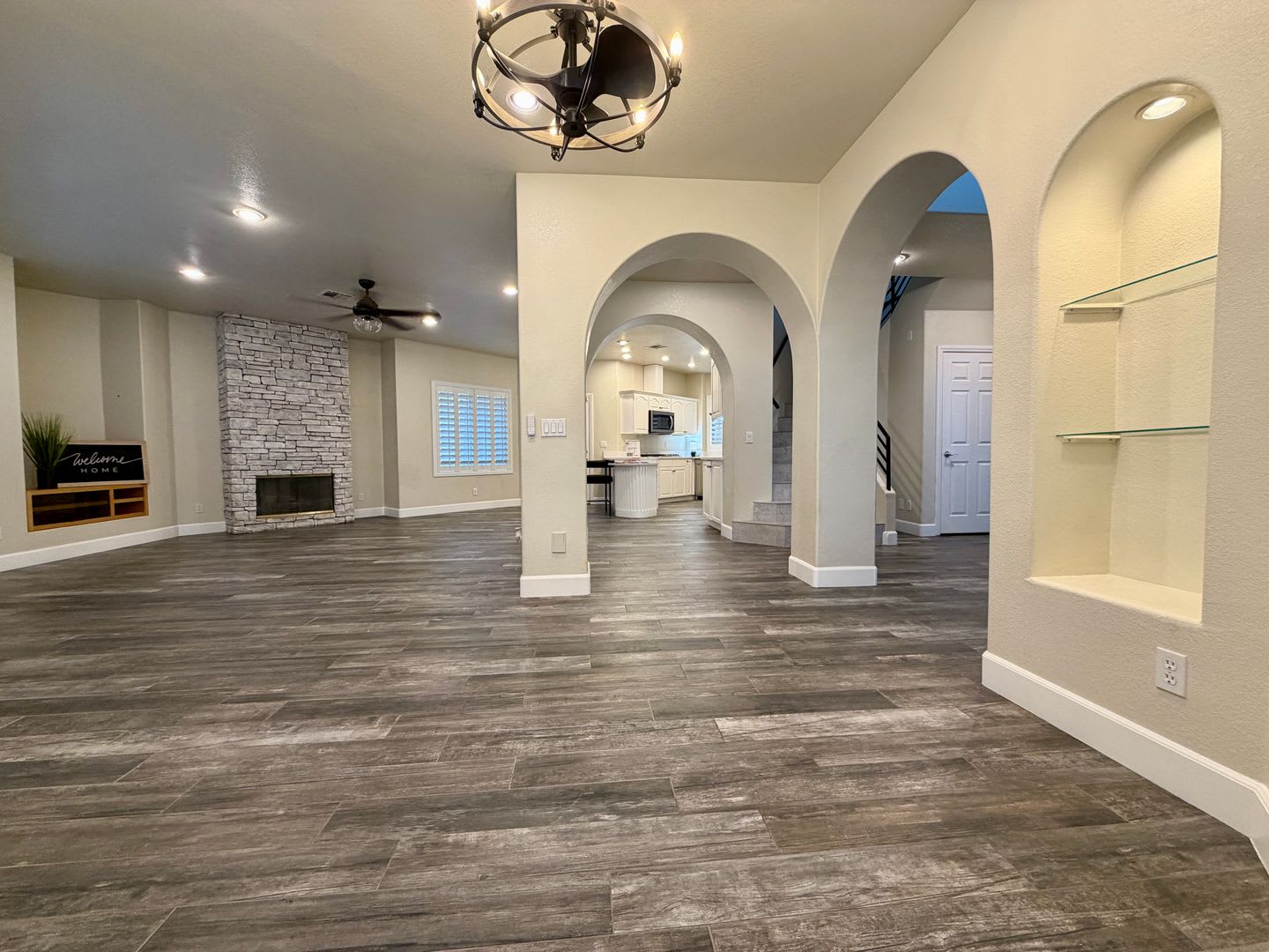 Stunning Calico Ridge Home with Strip Views, Pool & Spa – photo 4