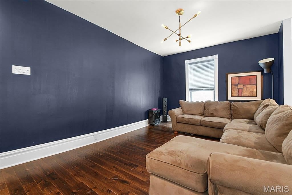 4631 Washington Avenue – photo 3