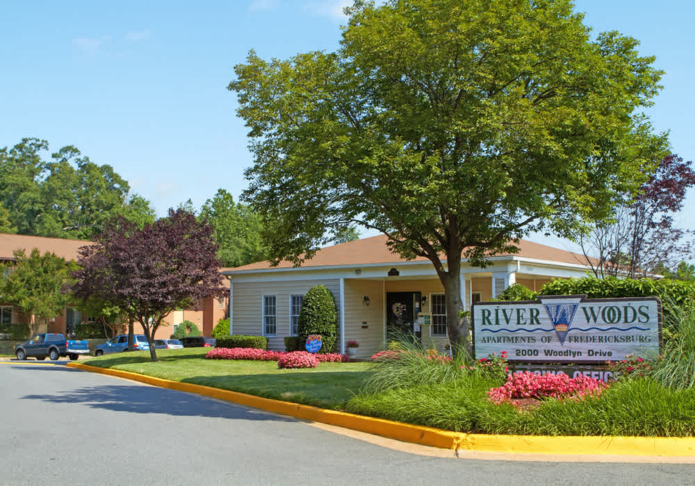 Riverwoods Apartments of Fredericksburg – photo 1