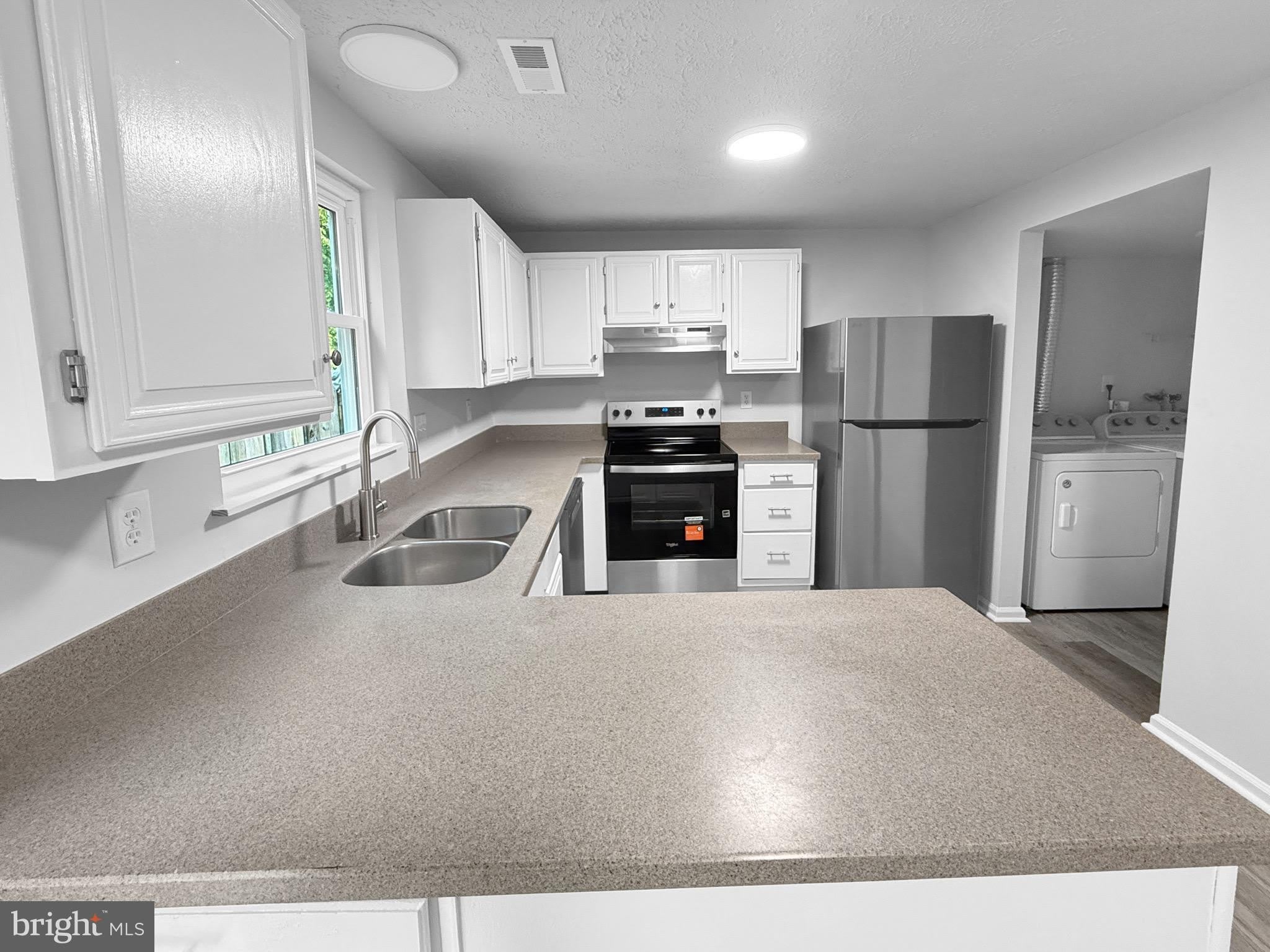 6723 KERNEL Court – photo 3