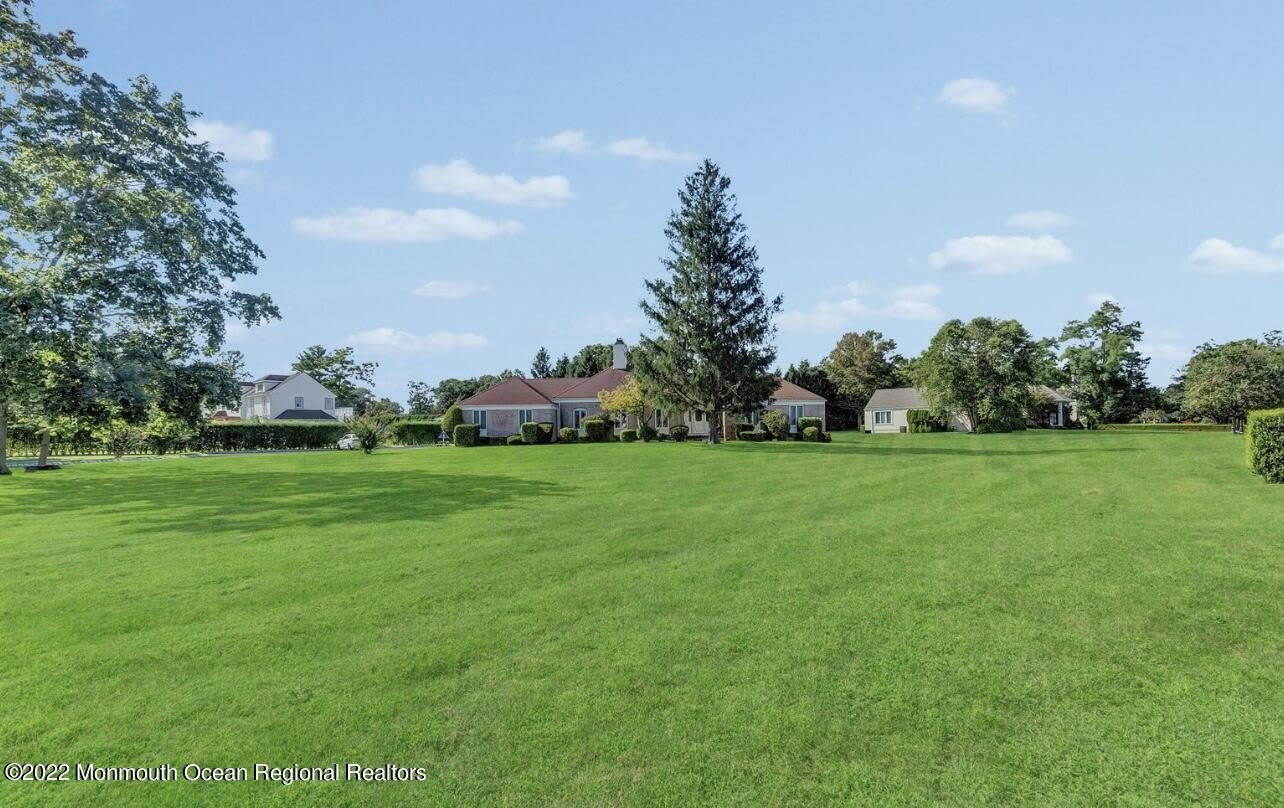 60 Larchwood Avenue – photo 3