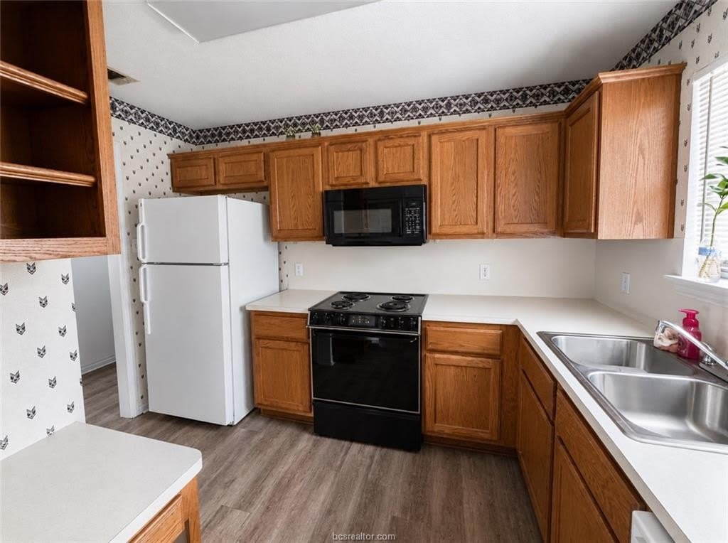 816 Azalea Court – photo 4