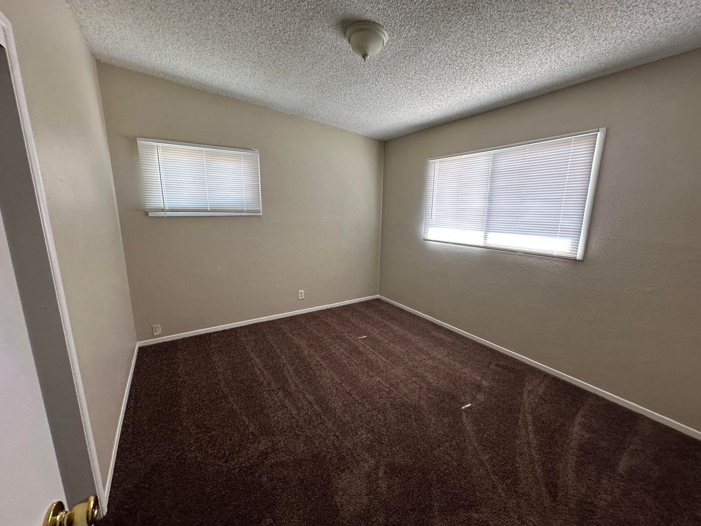 Adorable 3 Bedroom – photo 4